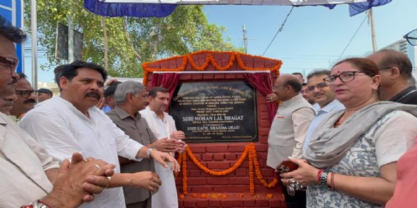 4.95 करोड़ रुपये के विकास कार्यों की शुरुआत, गलियां-सड़कें और नालियां होंगी दुरुस्त