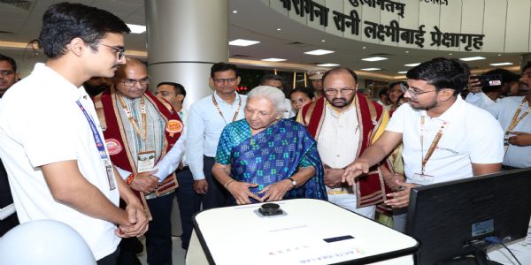 दीक्षांत समारोह में 11 स्टार्टअप्स ने दिखाए नवाचार, छात्रों के उत्पाद बने आकर्षण का केंद्र
