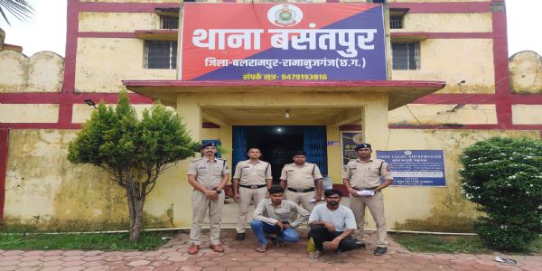 बलरामपुर : पिकअप से पशु तस्करी करते दो आरोपित गिरफ्तार