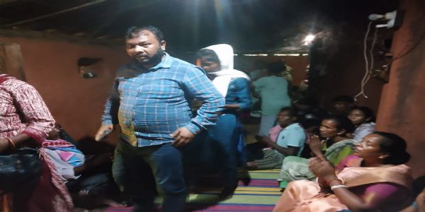 विधायक की पहल पर केरल से दिवंगत श्रमिक का पार्थिव शरीर पहुंचा गांव