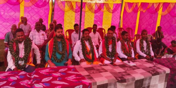 आस्था का केंद्र के साथ सामाजिक एकजुटता के माध्यम हैं मंदिर : कोचे