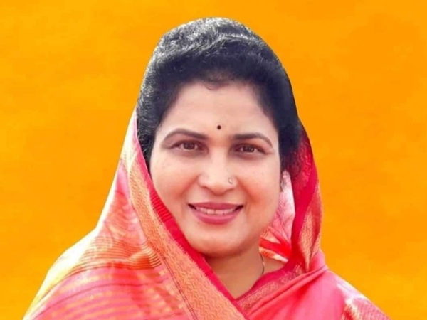 राज्यमंत्री कृष्णा गौर (फाइल फोटो) राज्यमंत्री कृष्णा गौर (फाइल फोटो)