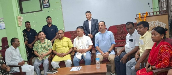 जनकपुरधाम में गृहमंत्री समक्ष मांग रखते हिन्दूवादी संगठन
