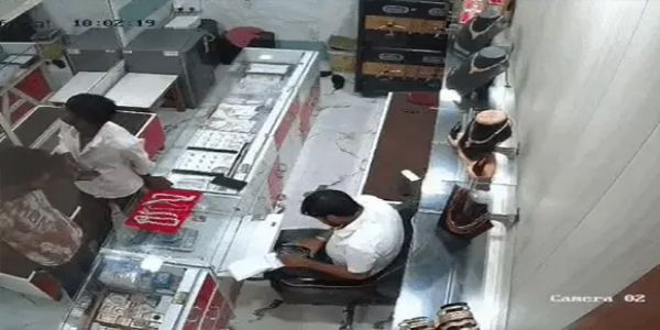 सोनीपत: ग्राहक बनकर आए बदमाशों ने ज्वैलरी शाॅप से चांदी लूटी, एक काबू