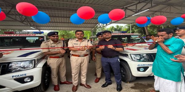 धनबाद पुलिस को मिलीं 40 नई बोलेरो, गश्ती व्यवस्था होगी और मजबूत