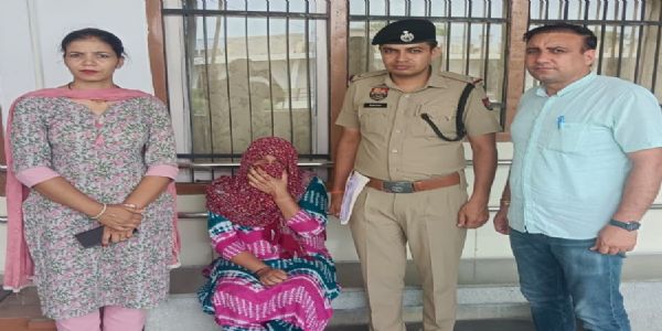 कैथल: अपने ही नाबालिग बच्चाें की जमीन हड़पने के लिए फर्जी दस्तावेज बनाने वाली महिला गिरफ्तार