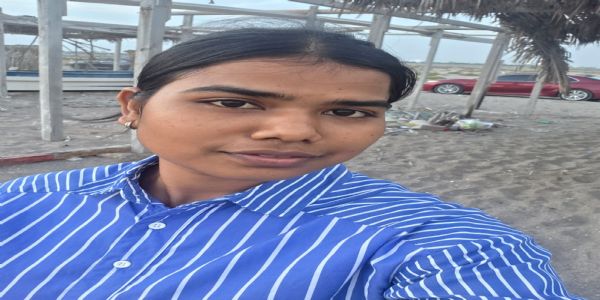 मुख्यमंत्री के निर्देश पर ओमान में फंसी सिमडेगा की बेटी प्रीति कुजूर की हुई सुरक्षित घर वापसी