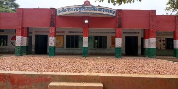 हांसी : केवल तीन अध्यापकों के भरोसे चल रहा माजरा का प्राथमिक स्कूल