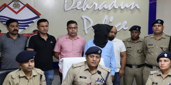 एम्स ऋषिकेश आवासीय परिसर में लाखों की चोरी का खुलासा, अंतर्राज्यीय चोर गिरफ्तार
