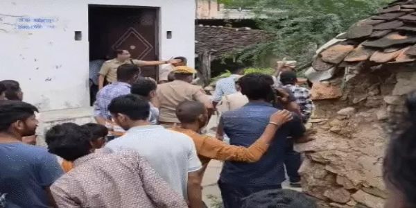 उदयपुर के मुंडोल गांव में घर में घुसकर मां-बेटी की हत्या