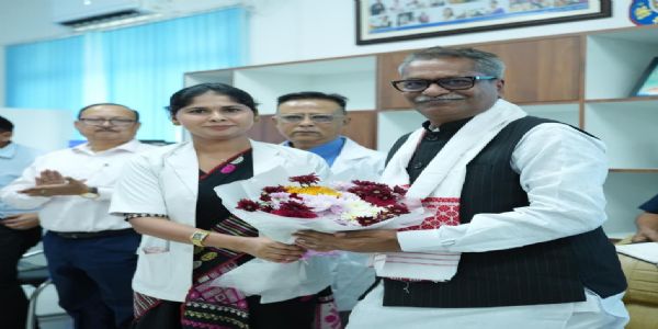 स्वास्थ्य मंत्री अशोक सिंघल ने नगांव में स्वास्थ्य सेवाओं की समीक्षा की