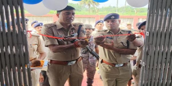 कजरैली थाना परिसर में 20 महिला सिपाही बैरक का उद्घाटन