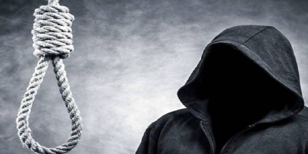 फर्रुखाबाद : पिता की डांट से आहत बेटी ने फांसी लगा दी जान