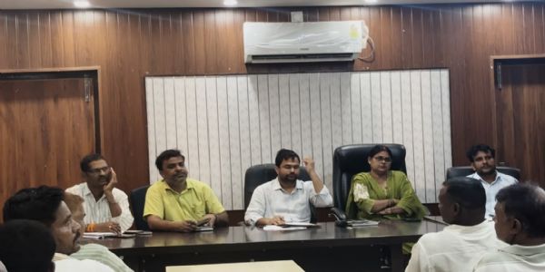 पिपरा पंचायत समिति की बैठक सम्पन्न,सूखा नशा सहित कई समस्याओं पर छाया रहा मुद्दा