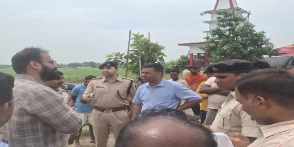 कोसी नदी में नहाने के दौरान किशोर लापता