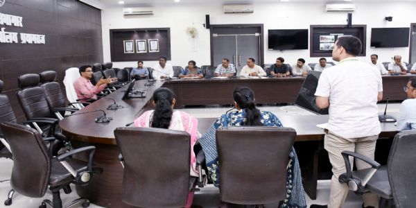 मिलावटखोरों के खिलाफ अब चलेगा सघन अभियान, लापरवाह अधिकारी भी नपेंगे : लोकेश एम