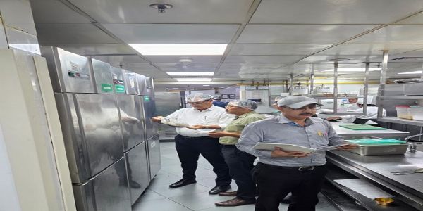 खाद्य सुरक्षा को लेकर फाइव स्टार होटलों में विशेष अभियान, दो नमूने जांच के लिए भेजे