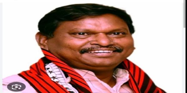छात्रों पर लाठीचार्ज लोकतांत्रिक मूल्यों के विरुद्ध : अर्जुन मुंडा
