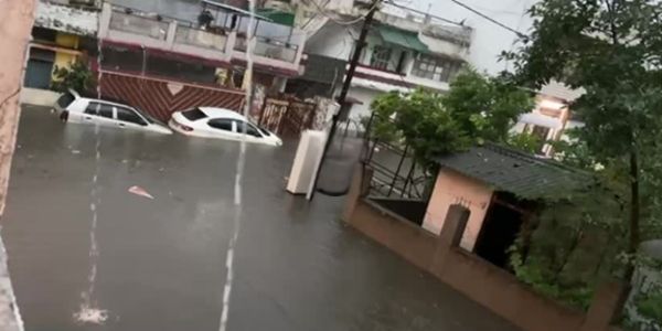 मध्य प्रदेश में मानसून ने पकड़ा जोर, भोपाल समेत कई शहरों में तेज बारिश का दौर, कई स्कूलों में छुट्टी