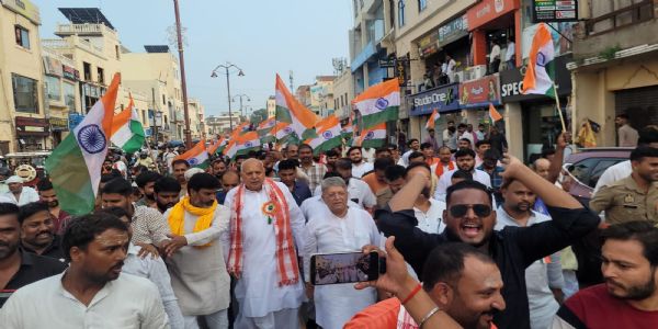 तिरंगे के सम्मान में निकली यात्राएं, शहर से ग्रामीण तक गूंजा राष्ट्रभक्ति का संदेश