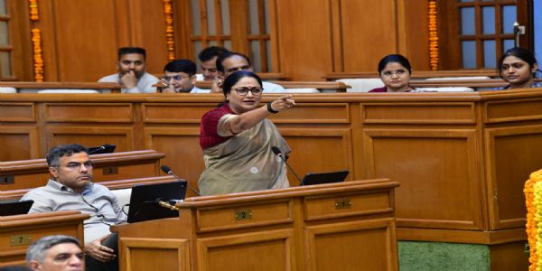 बेटियों को साइकिल देने की योजना विपक्ष को हजम नहीं हो रही : रेखा गुप्ता