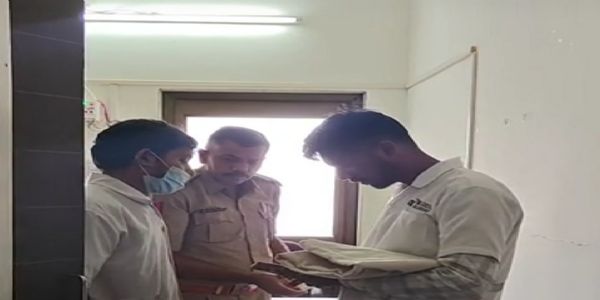 गुजरात में रेजिडेंट डॉक्टर की आत्महत्या मामले में रैगिंग का खुलासा, 4 सीनियर डॉक्टर छह माह के लिए निलंबित