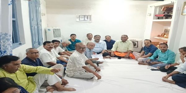 जौनपुर : श्री चित्रगुप्त भगवान पूजन महासमिति की बैठक सम्पन्न, 11 नवंबर को निकलेगी शोभायात्रा