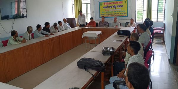 बकरी पालन से बढ़ेगी किसानों की आमदनी, 25 किसानों को मिला प्रशिक्षण : डॉ. अरुण कुमार सिंह