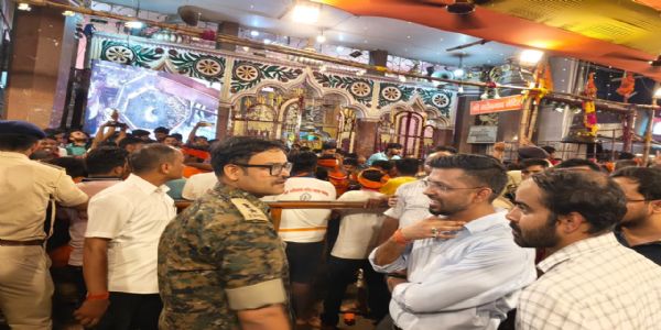 सावन की दूसरी सोमवारी पर बाबा गरीबनाथ धाम में 3.5 लाख से ज्यादा श्रद्धालुओं ने किया जलाभिषेक