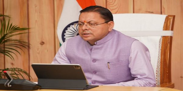 प्रदेश की सभी सड़कों को 15 अक्टूबर तक गड्ढामुक्त करें : मुख्यमंत्री