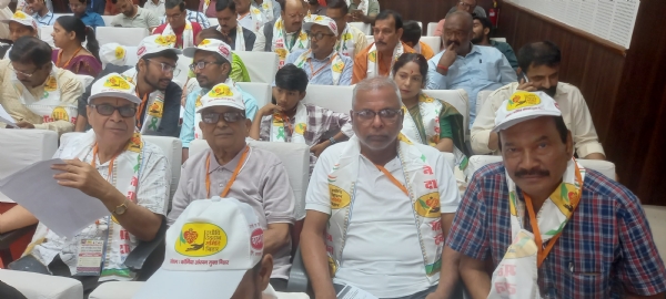 अररिया फोटो:अररिया संगठन से जुड़े सदस्य अररिया फोटो:अररिया संगठन से जुड़े सदस्य