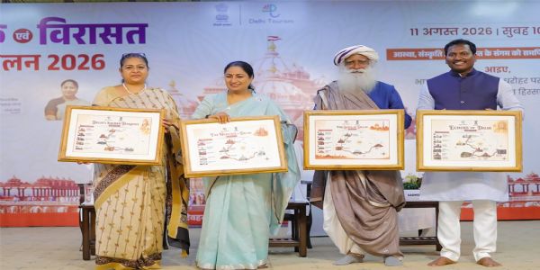 मुख्यमंत्री रेखा गुप्ता मंगलवार को अक्षरधाम मंदिर में आयोजित ‘स्पिरिचुअल एंड हेरिटेज टूरिज्म कॉन्क्लेव-2026’ में चार पर्यटन सर्किट का शुभारंभ करते हुए मुख्यमंत्री रेखा गुप्ता मंगलवार को अक्षरधाम मंदिर में आयोजित ‘स्पिरिचुअल एंड हेरिटेज टूरिज्म कॉन्क्लेव-2026’ में चार पर्यटन सर्किट का शुभारंभ करते हुए