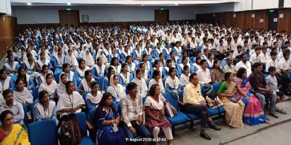 जिज्ञासा से अवसर तक : चुंचुड़ा में विद्यार्थियों ने समझे विज्ञान और न्याय के आयाम
