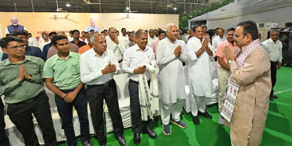 सेवानिवृत्त अधिकारी सामाजिक जिम्मेदारी निभाएं, युवाओं को दिखाएं दिशा : मुख्यमंत्री