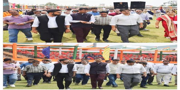 संभागीय आयुक्त कश्मीर ने बख्शी स्टेडियम में स्वतंत्रता दिवस समारोह की तैयारियों का किया निरीक्षण