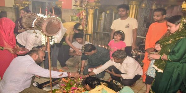 शिवतेरस पर भगवान आशुतोष के जलाभिषेक को उमड़े कांवड़ और श्रद्धालु