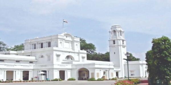 हंगामे के चलते 2 बजे तक के लिए स्थगित दिल्ली विधानसभा की कार्यवाही