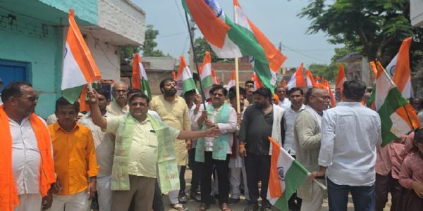 भाजपा ने सभी मंडलों में निकाली तिरंगा यात्रा