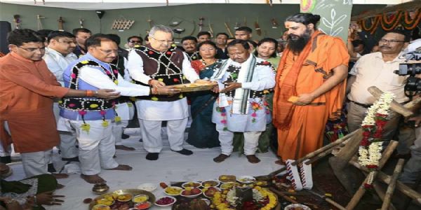 (अपडेट )मुख्यमंत्री निवास में साकार हुई छत्तीसगढ़ की लोक संस्कृति, कृषि परंपरा और ग्रामीण जीवन की जीवंत झांकी