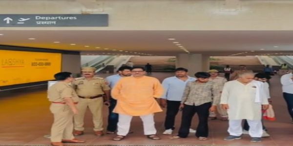 प्रदेश में हो रहे विकास से जनता का ध्यान भटकाने की हो रही है राजनीति: धीरेन्द्र सिंह