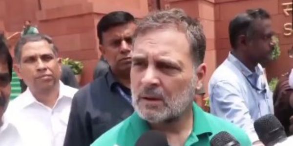 गृहमंत्री के चर्चा के प्रस्ताव पर राहुल का पलटवार- भाषण नहीं, छात्रों पर कार्रवाई का जवाब चाहिए