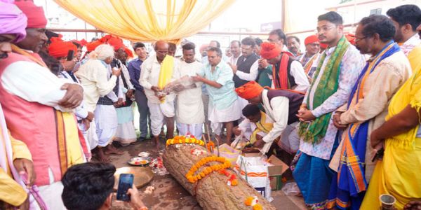 पाट जात्रा पूजा विधान के साथ 75 दिवसीय बस्तर दशहरा का शुभारंभ