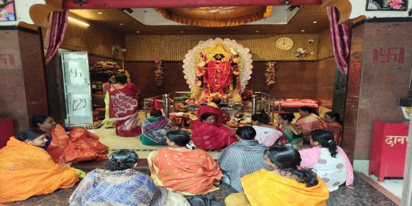 अमावस्या पर बूढ़ी काली मंदिर समेत विभिन्न मंदिरों में हुई पूजा-अर्चना