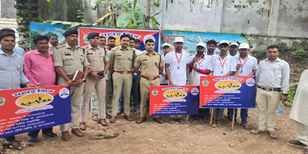 नागपंचमी मेले की सुरक्षा को लेकर जांजगीर पुलिस अलर्ट, एएसपी डॉ. यूलैंडन यार्क ने पोड़ीदहला पहाड़ का किया निरीक्षण
