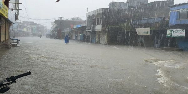 जयपुर में बदला मौसम: दोपहर बाद झमाझम बारिश