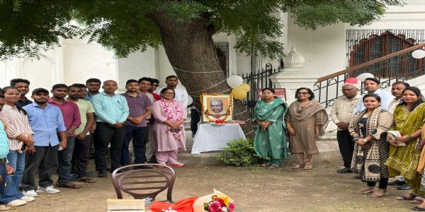 अमीर-उद-दौला पब्लिक लाइब्रेरी ने राष्ट्रीय पुस्तकालयाध्यक्ष दिवस मनाया
