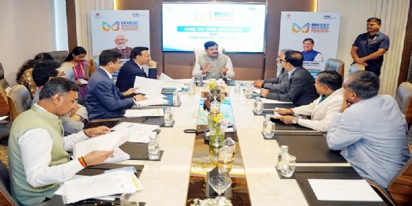 मप्र के मुख्यमत्री ने अहमदाबाद में उद्योगपतियों से की वन-टू-वन चर्चा मप्र के मुख्यमत्री ने अहमदाबाद में उद्योगपतियों से की वन-टू-वन चर्चा