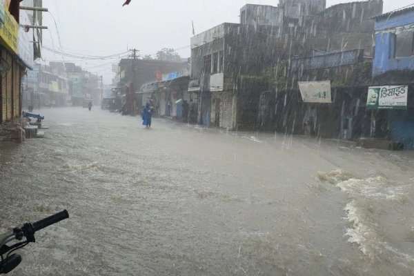 जयपुर में बदला मौसम: दोपहर बाद झमाझम बारिश