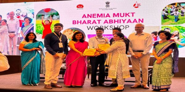 मप्र को राष्ट्रीय कार्यशाला में सम्मान प्रदान करते हुए अतिथि मप्र को राष्ट्रीय कार्यशाला में सम्मान प्रदान करते हुए अतिथि