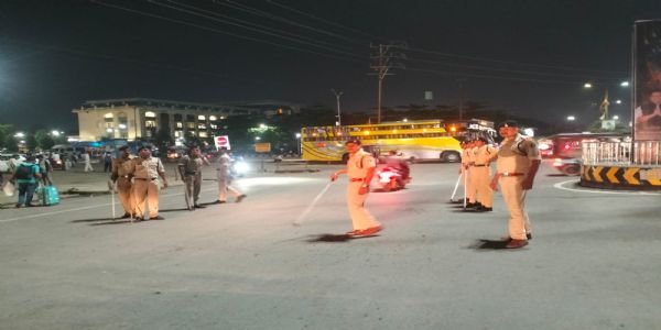 स्वतंत्रता दिवस : आठ सौ से अधिक पुलिस अधिकारी और जवान संभाल रहे सुरक्षा की कमान, एंट्री-एग्जिट पॉइंट पर 24 घंटे नाकेबंदी